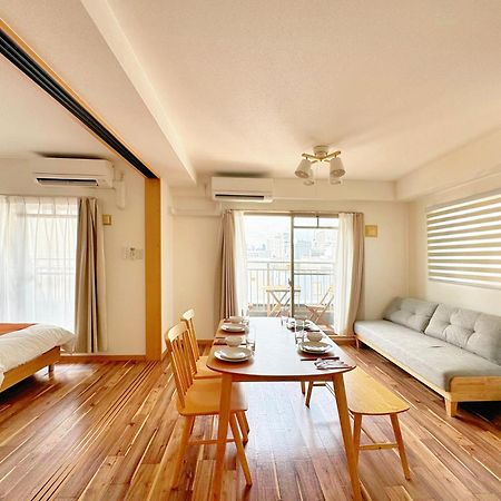 クリスタルコート難波 Apartment Osaka Bagian luar foto