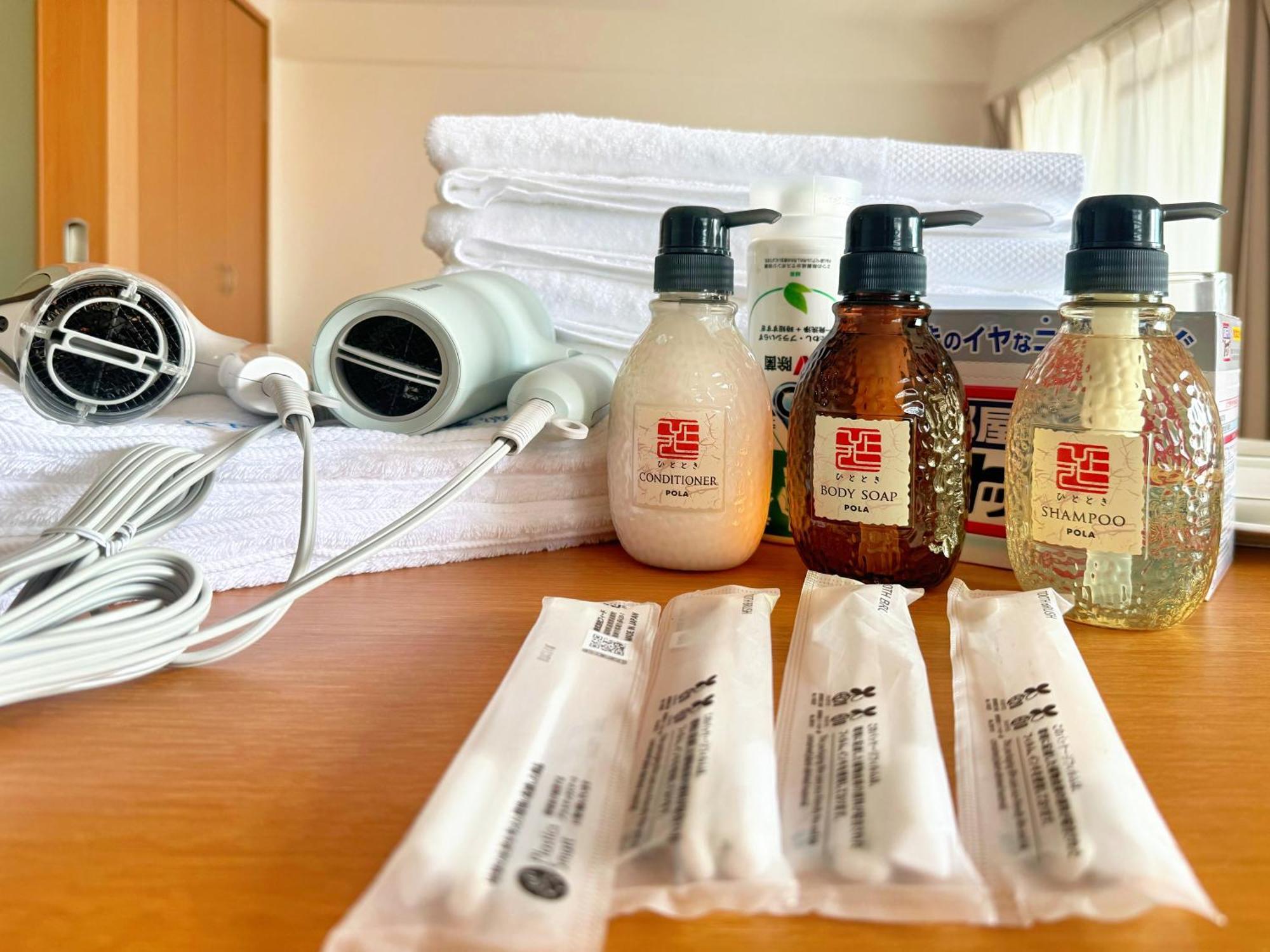クリスタルコート難波 Apartment Osaka Bagian luar foto