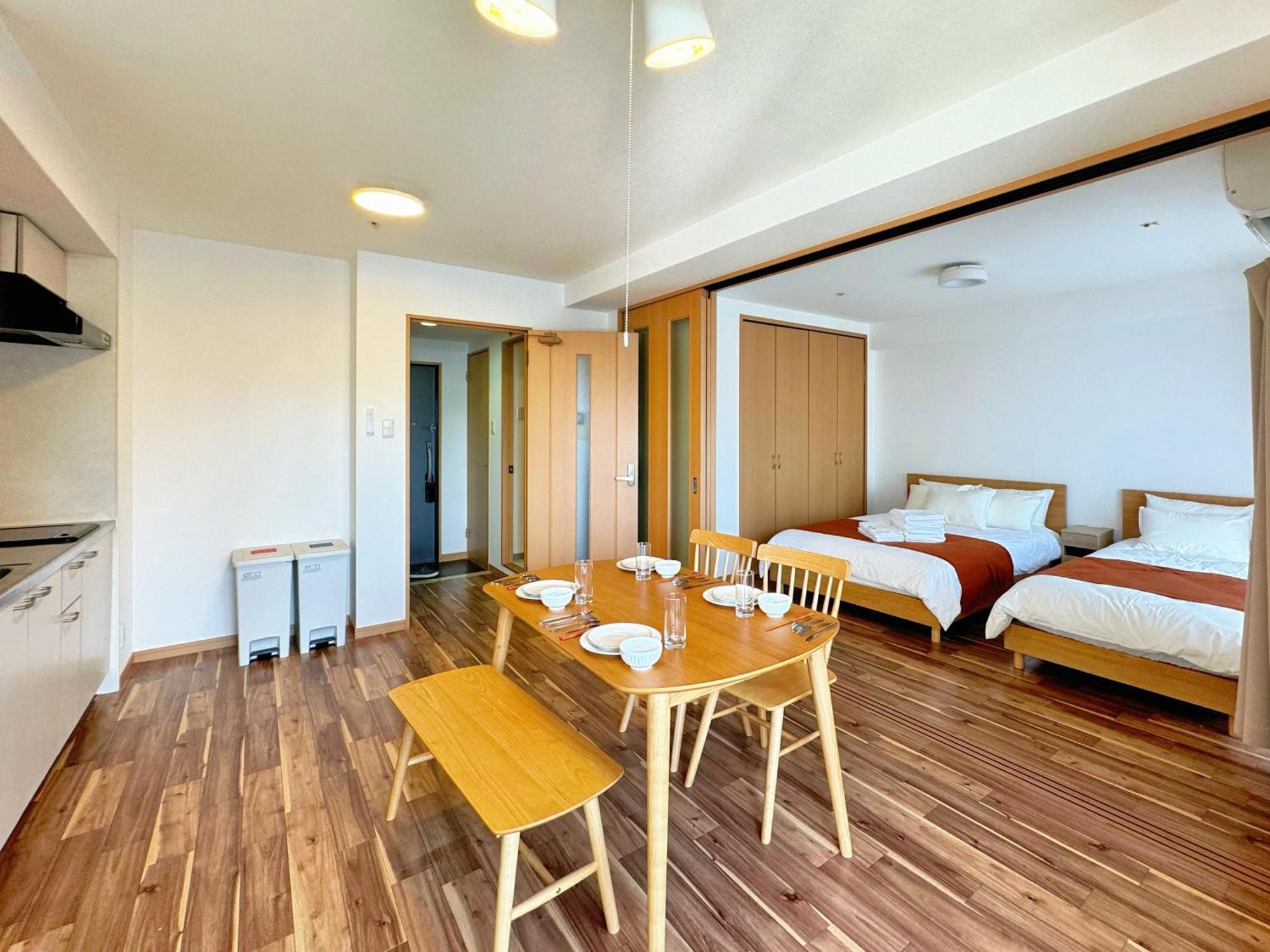 クリスタルコート難波 Apartment Osaka Bagian luar foto