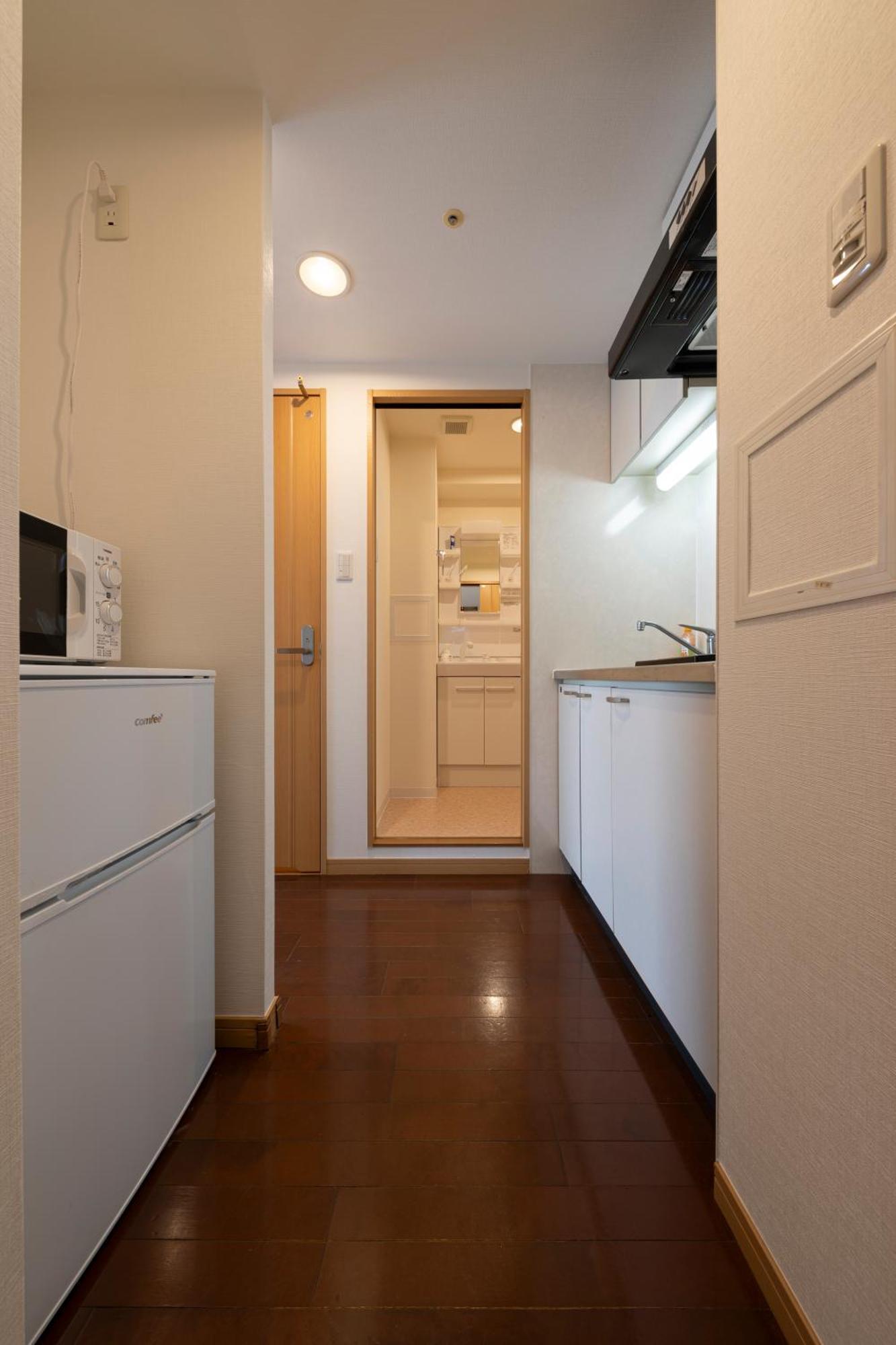 クリスタルコート難波 Apartment Osaka Bagian luar foto