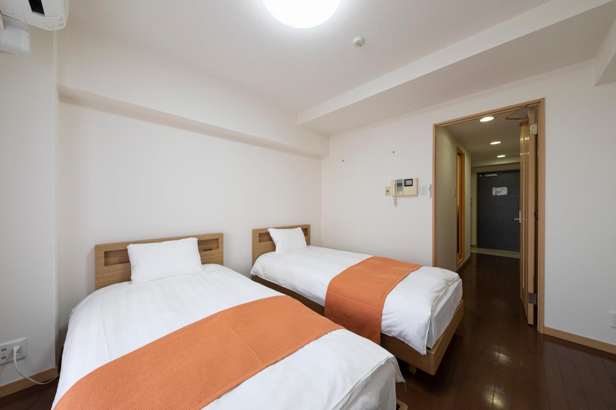 クリスタルコート難波 Apartment Osaka Bagian luar foto