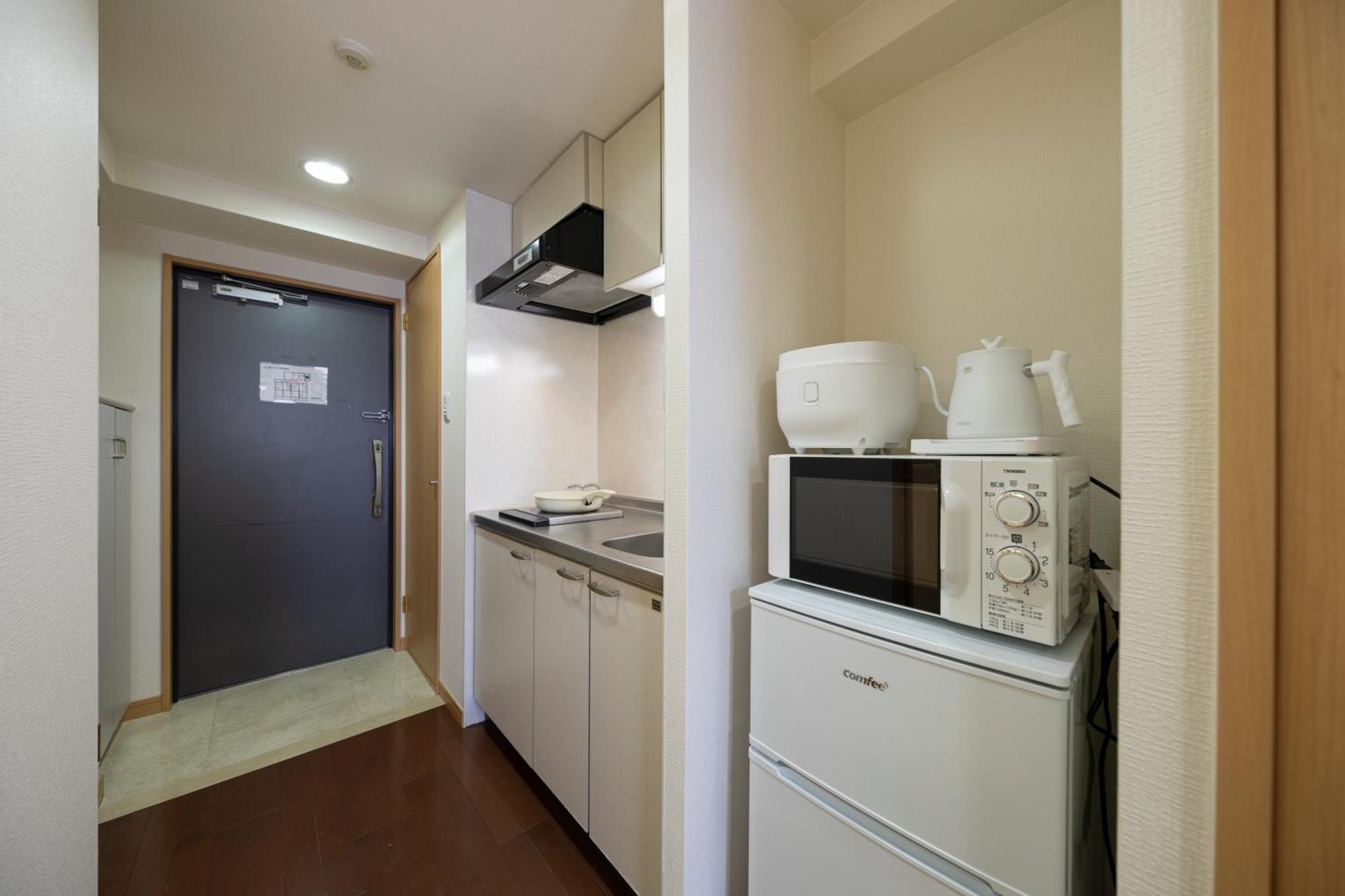 クリスタルコート難波 Apartment Osaka Bagian luar foto
